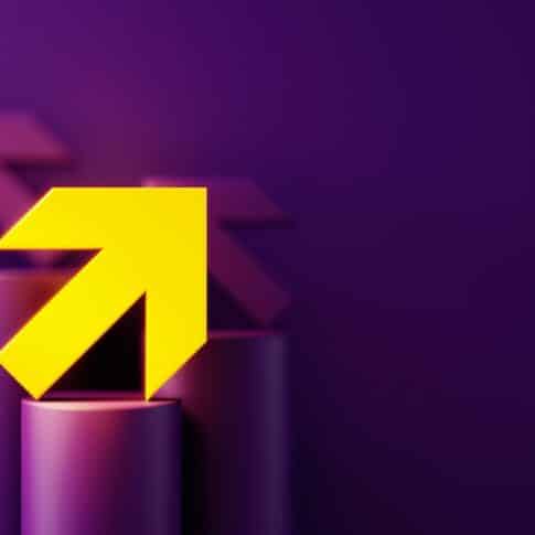 Yellow arrow shape glowing before purple background. Horizontal composition with copy space. Standing out from the crowd concept.