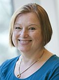 Portrait of Amanda Bennett
