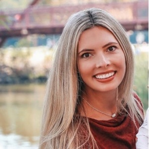 Portrait of Donnetta Hagist