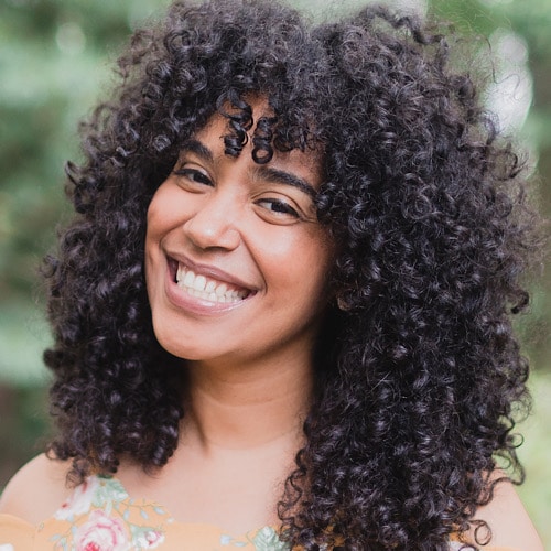 Portrait of Elizabeth Acevedo