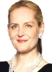 Portrait of Hannah Grove