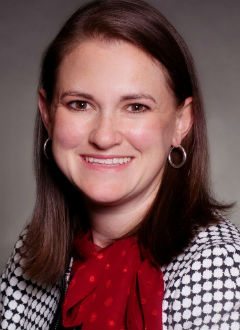 Portrait of Kelly Hopping