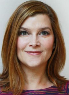 Portrait of Lisa Pearson