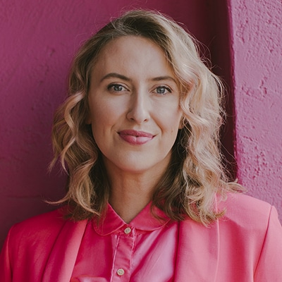 Portrait of Nora McInerny