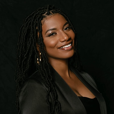 Portrait of Taylor Rooks